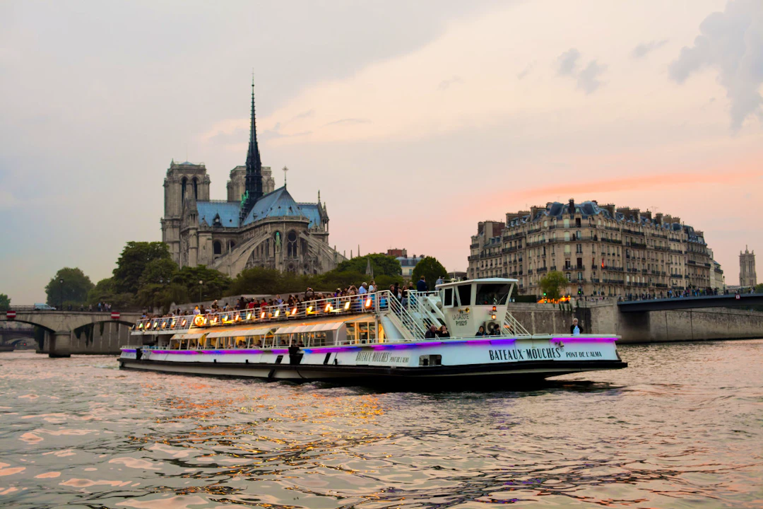 Seine River Sightseeing Cruise by Bateaux Mouches Discount